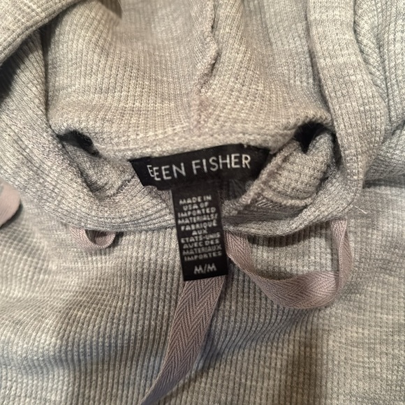 Top - Picture 2 of 3